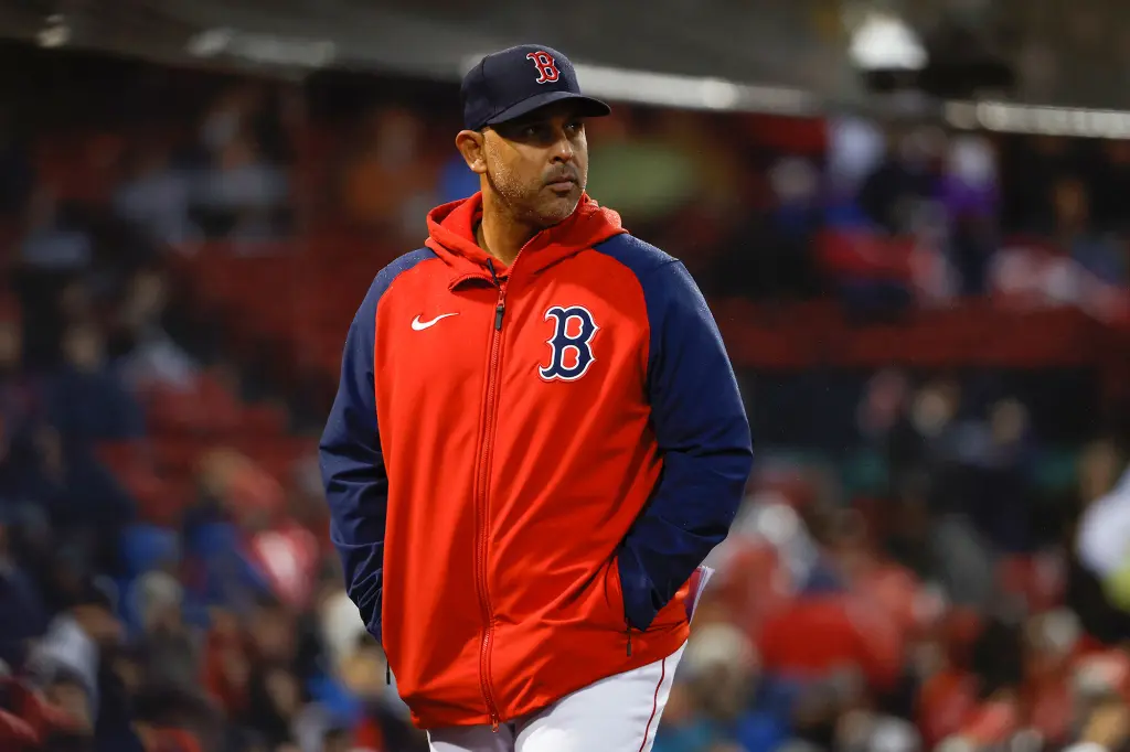 alex-cora-red-sox-world-series-sign-stealing