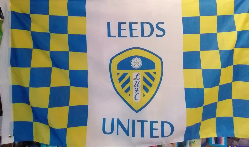 leedsunitedchequeflag